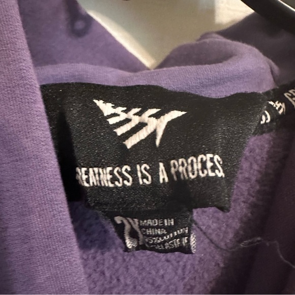 Greatness is a Process Paper Planes Sweatshirt - Picture 6 of 6